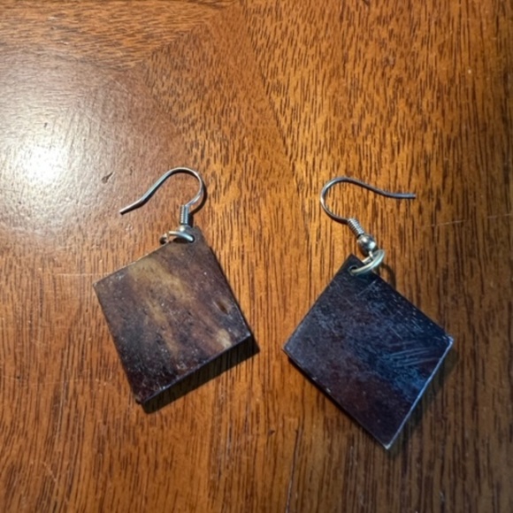 Namaste Earrings from the PRC - Picture 3 of 3